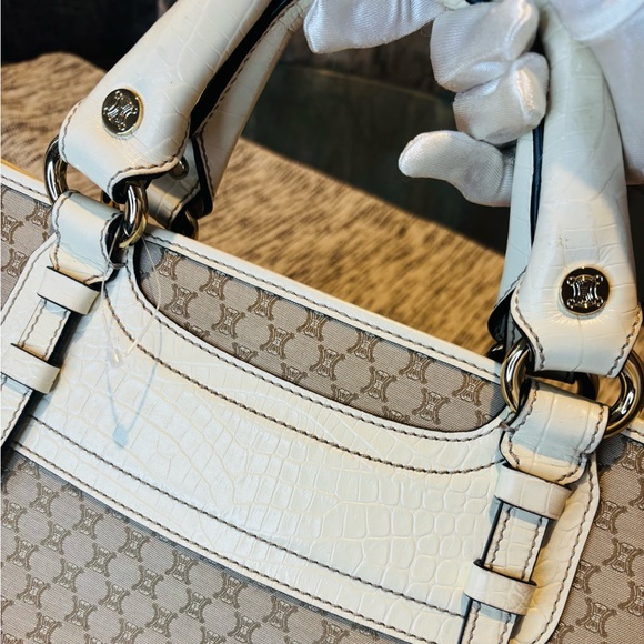 Celine Tan and White Tote Bag Elegant Design - Picture 8 of 12